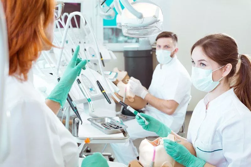 4 Back to School Tips to Help Dental Students Succeed This Semester