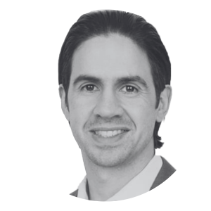 Headshot of Julian Perez